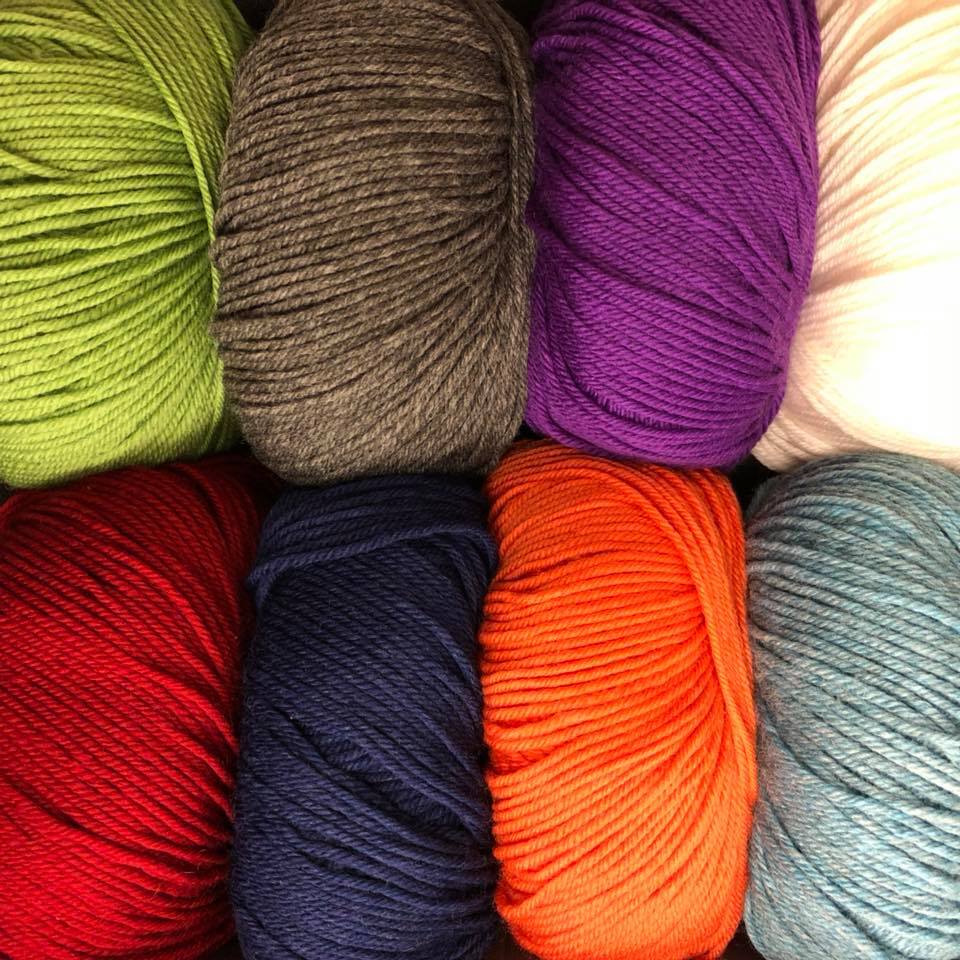 220 Superwash Love & Stitches Online Yarn Shop